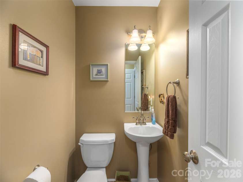 222 Serenity Drive, Waynesville, NC 28785.  MLS# CAR4433112, YatesRealty ID 56418. 