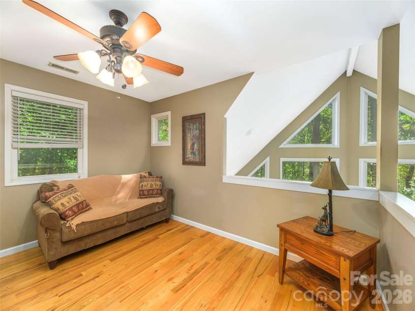 222 Serenity Drive, Waynesville, NC 28785.  MLS# CAR4433112, YatesRealty ID 56418. 