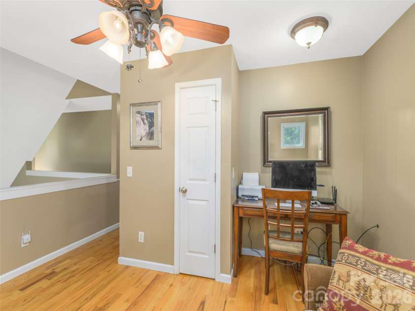 222 Serenity Drive, Waynesville, NC 28785.  MLS# CAR4433112, YatesRealty ID 56418. 