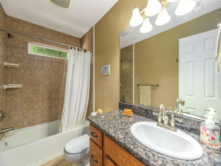 222 Serenity Drive, Waynesville, NC 28785.  MLS# CAR4433112, YatesRealty ID 56418. 
