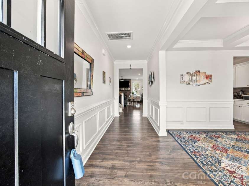 180 Longleaf Drive, Mooresville, NC 28117.  MLS# CAR4425450, YatesRealty ID 56419. 