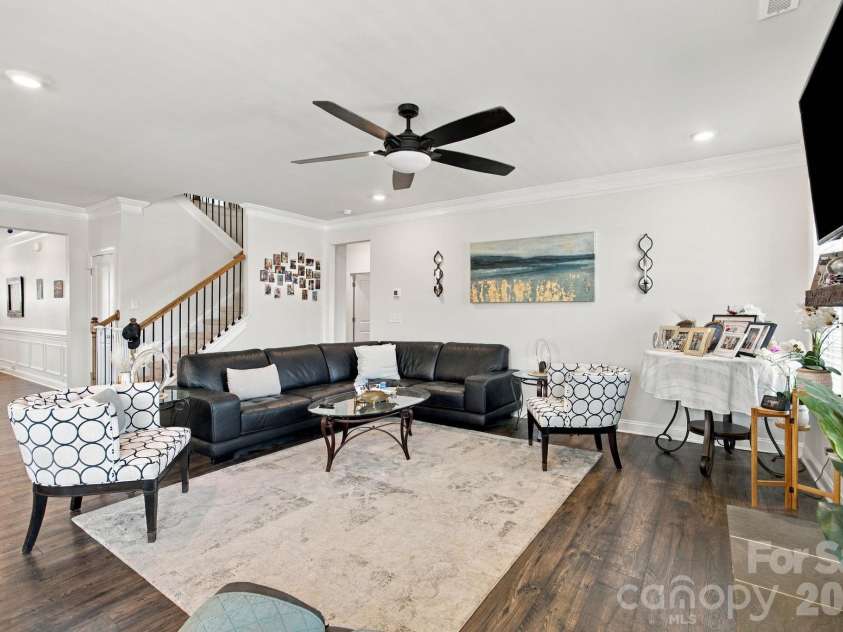 180 Longleaf Drive, Mooresville, NC 28117.  MLS# CAR4425450, YatesRealty ID 56419. 