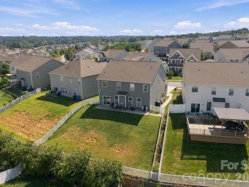 180 Longleaf Drive, Mooresville, NC 28117.  MLS# CAR4425450, YatesRealty ID 56419. 