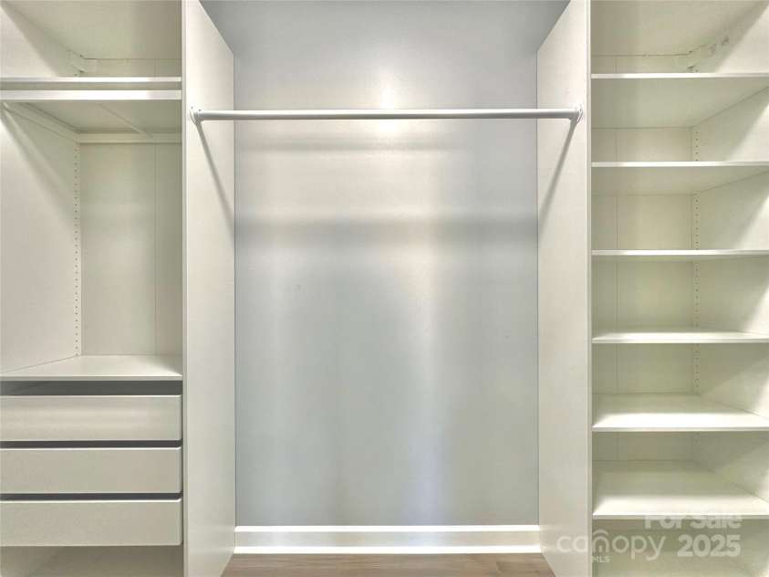 167 Harbor Point Drive, Cherryville, NC 28021.  MLS# CAR4235437, YatesRealty ID 5642. 