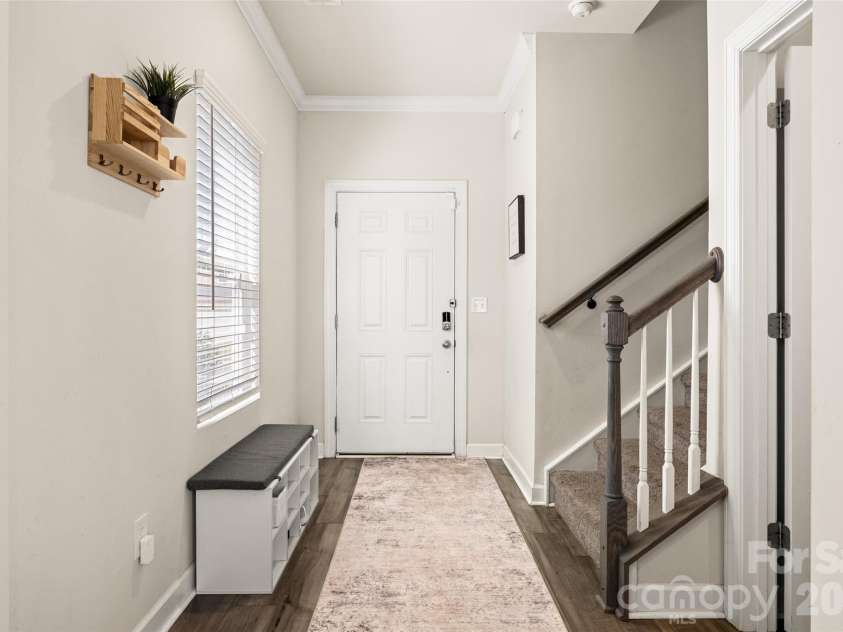 333 Hyssop Court, Fort Mill, SC 29715.  MLS# CAR4434309, YatesRealty ID 56420. Entry Hallway