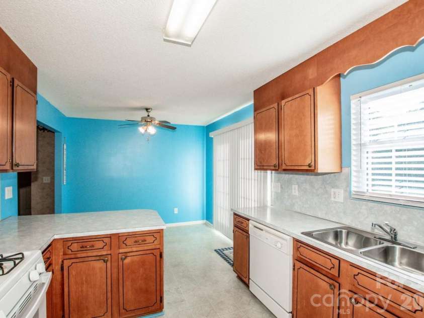 110 Joseph Lane, Mooresville, NC 28115.  MLS# CAR4434363, YatesRealty ID 56425. 