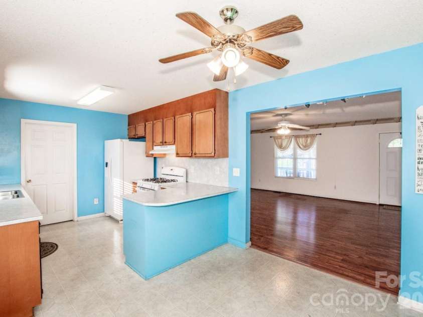 110 Joseph Lane, Mooresville, NC 28115.  MLS# CAR4434363, YatesRealty ID 56425. 