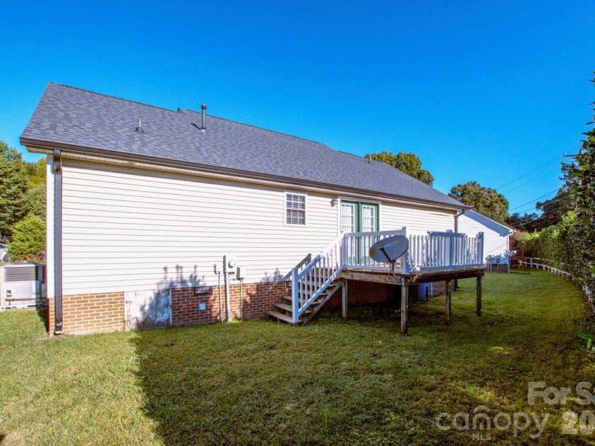 110 Joseph Lane, Mooresville, NC 28115.  MLS# CAR4434363, YatesRealty ID 56425. 