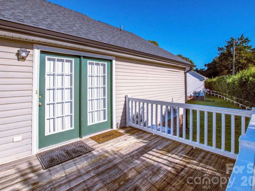110 Joseph Lane, Mooresville, NC 28115.  MLS# CAR4434363, YatesRealty ID 56425. 