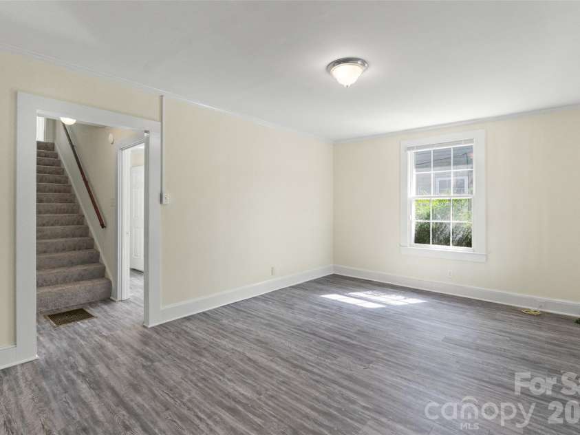 1050 Park Avenue Extension, Rock Hill, SC 29732.  MLS# CAR4433866, YatesRealty ID 56427. 