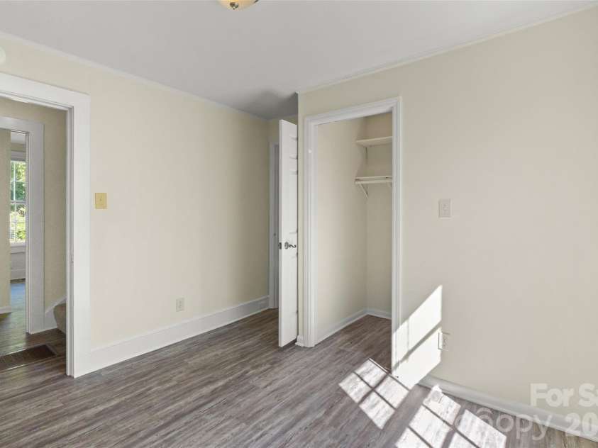 1050 Park Avenue Extension, Rock Hill, SC 29732.  MLS# CAR4433866, YatesRealty ID 56427. 