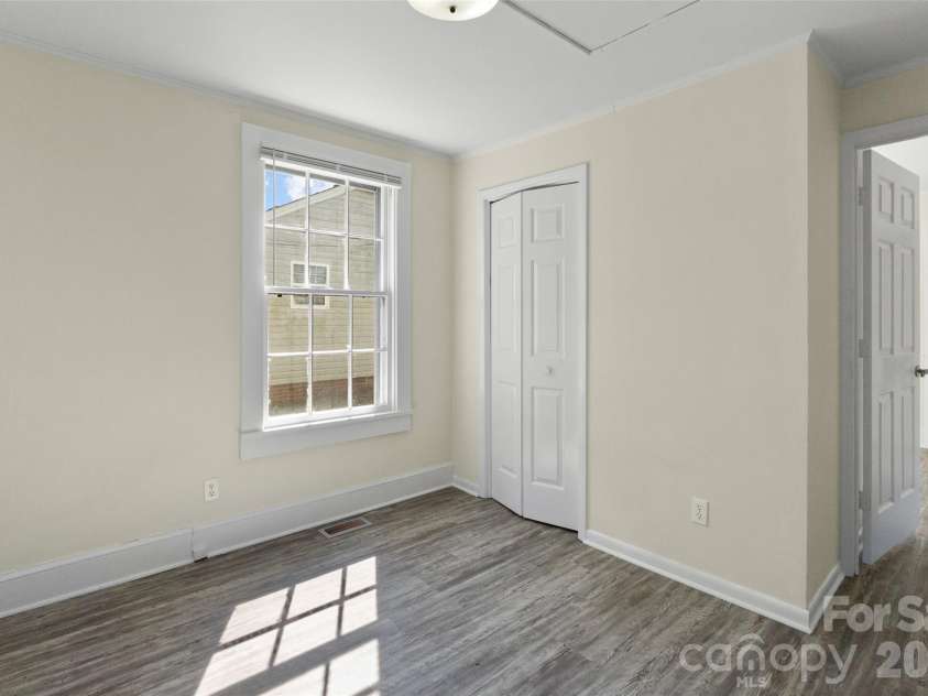 1050 Park Avenue Extension, Rock Hill, SC 29732.  MLS# CAR4433866, YatesRealty ID 56427. 