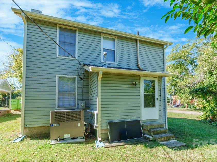 1050 Park Avenue Extension, Rock Hill, SC 29732.  MLS# CAR4433866, YatesRealty ID 56427. 