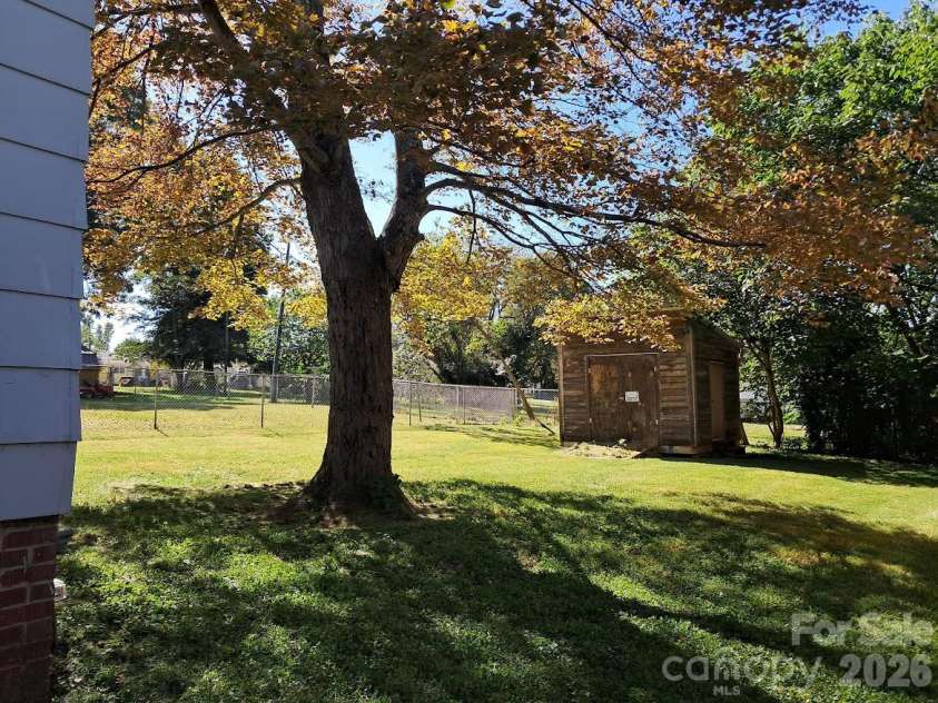 1323 Second Street, Gastonia, NC 28054.  MLS# CAR4432224, YatesRealty ID 56429. 