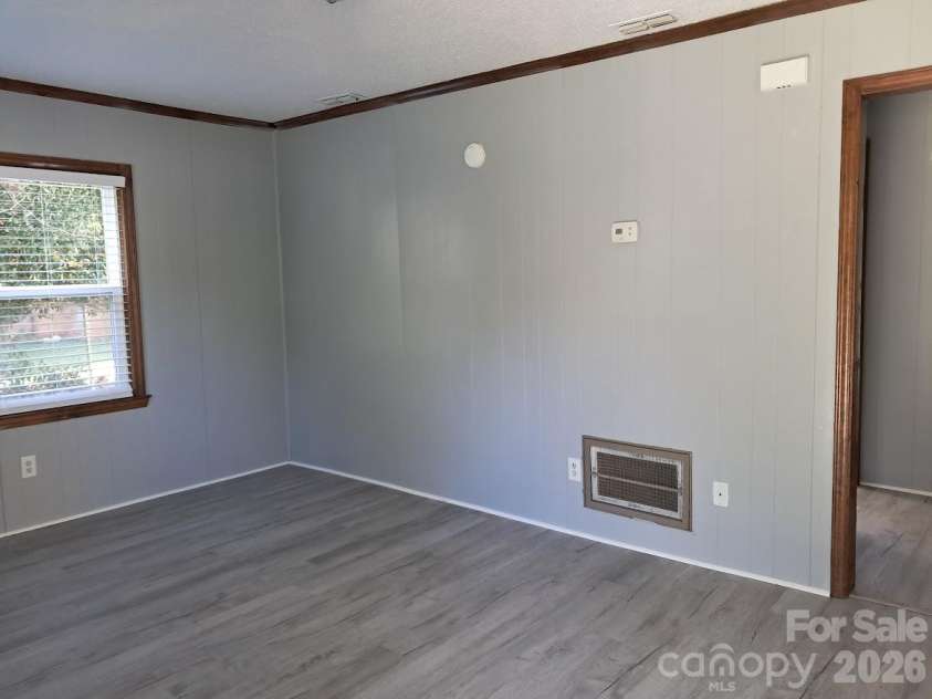 1323 Second Street, Gastonia, NC 28054.  MLS# CAR4432224, YatesRealty ID 56429. 