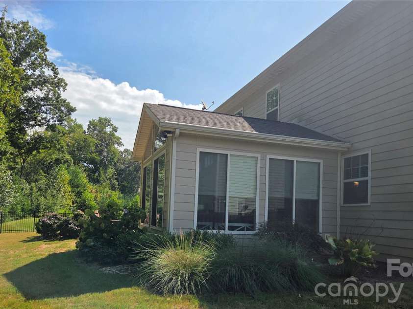 9158 Cantrell Way, Huntersville, NC 28078.  MLS# CAR4434045, YatesRealty ID 56432. 