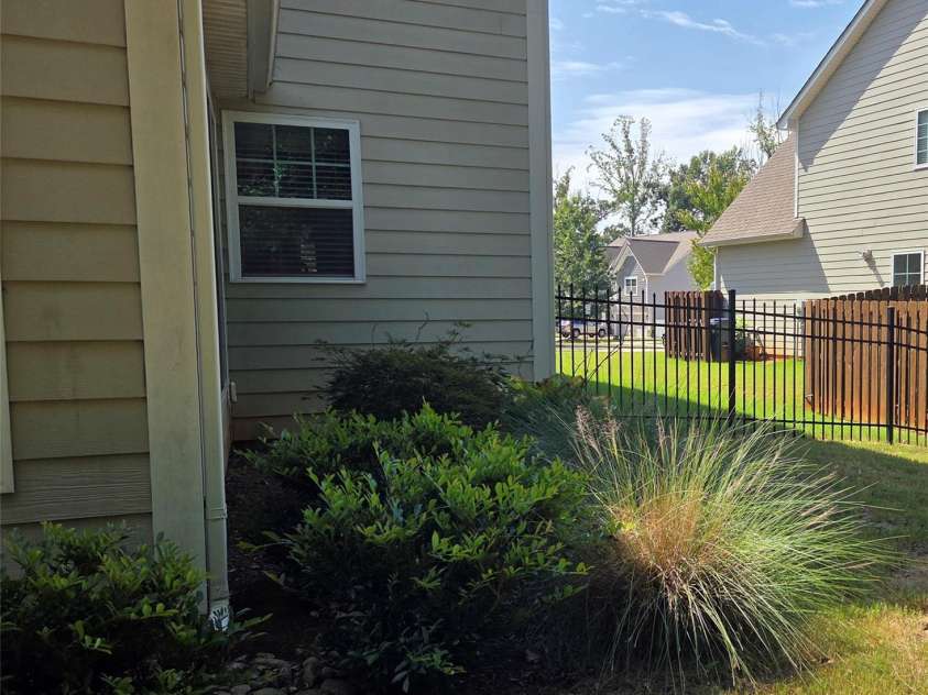 9158 Cantrell Way, Huntersville, NC 28078.  MLS# CAR4434045, YatesRealty ID 56432. 