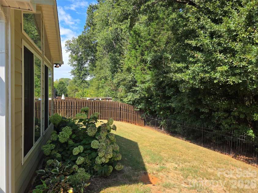 9158 Cantrell Way, Huntersville, NC 28078.  MLS# CAR4434045, YatesRealty ID 56432. 