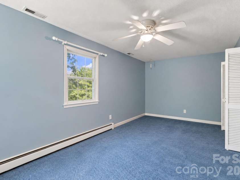 1379 Old Greensboro Road, High Point, NC 27265.  MLS# CAR4434368, YatesRealty ID 56435. 
