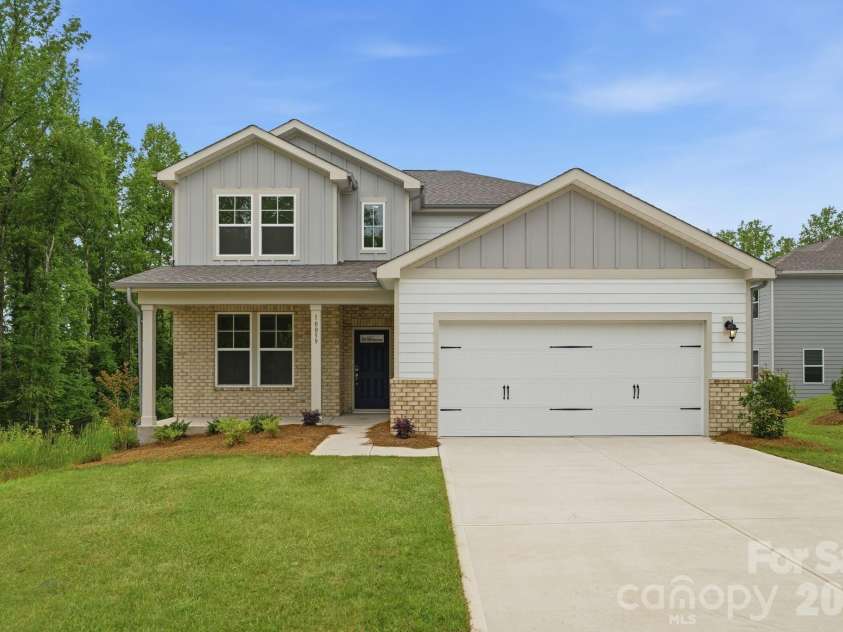 10059 Cannon Vista Lane, Kannapolis, NC 28027.  MLS# CAR4359939, YatesRealty ID 5644. 