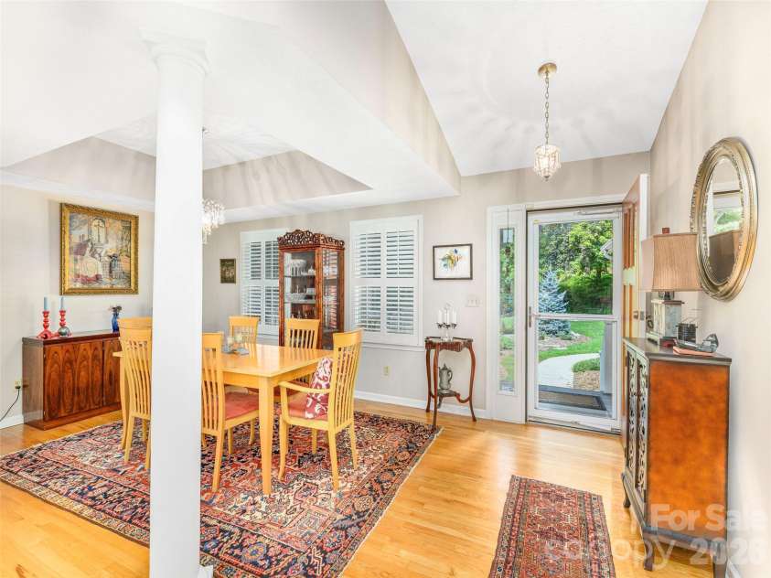 130 Olds Trail, Hendersonville, NC 28739.  MLS# CAR4434379, YatesRealty ID 56440. 
