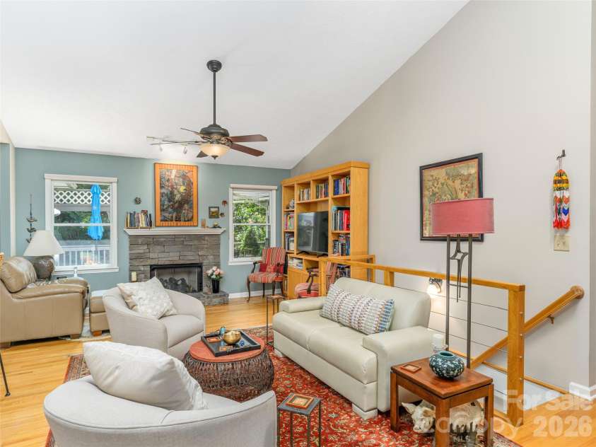 130 Olds Trail, Hendersonville, NC 28739.  MLS# CAR4434379, YatesRealty ID 56440. 