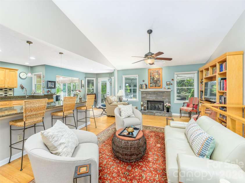 130 Olds Trail, Hendersonville, NC 28739.  MLS# CAR4434379, YatesRealty ID 56440. 