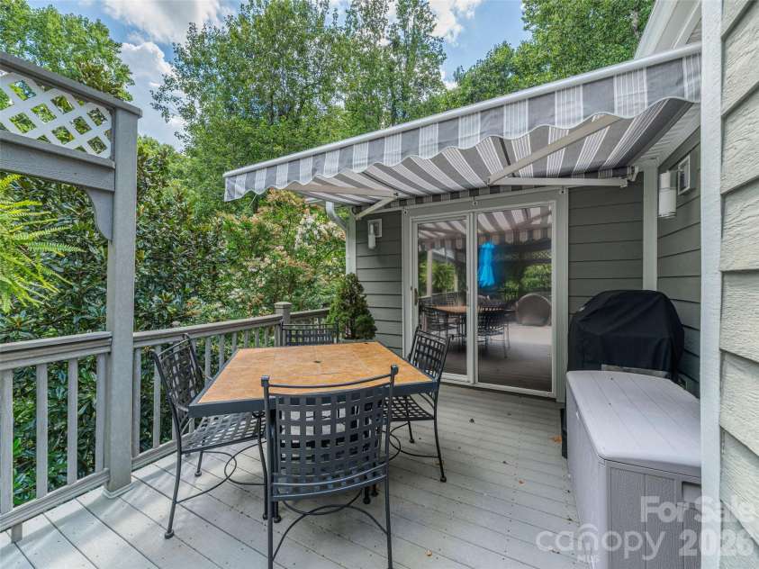 130 Olds Trail, Hendersonville, NC 28739.  MLS# CAR4434379, YatesRealty ID 56440. 