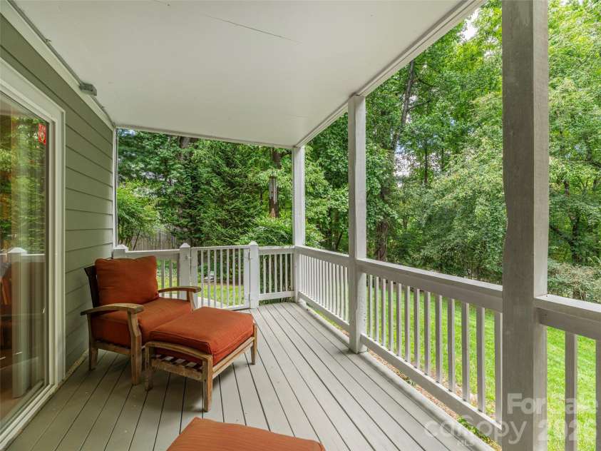130 Olds Trail, Hendersonville, NC 28739.  MLS# CAR4434379, YatesRealty ID 56440. 