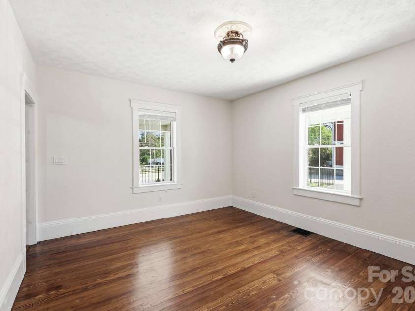 444 Broad Street, Brevard, NC 28712.  MLS# CAR4434346, YatesRealty ID 56443. 