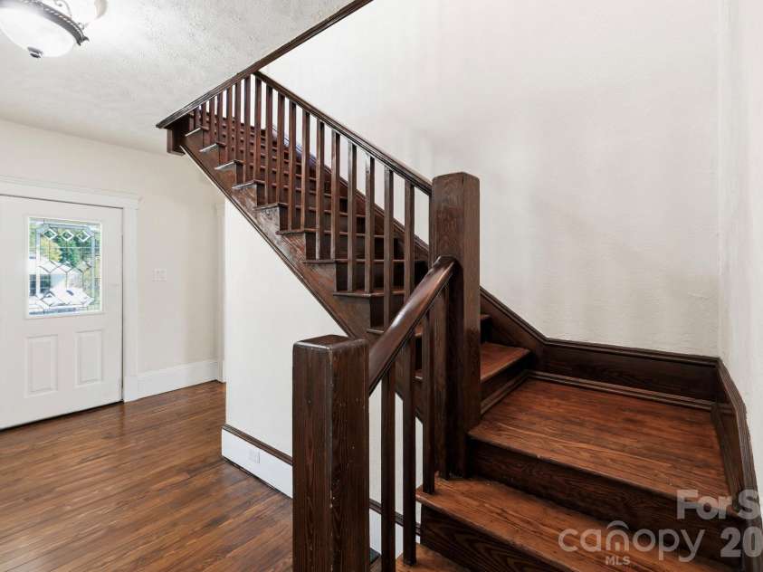 444 Broad Street, Brevard, NC 28712.  MLS# CAR4434346, YatesRealty ID 56443. 