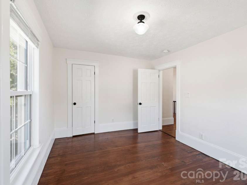 444 Broad Street, Brevard, NC 28712.  MLS# CAR4434346, YatesRealty ID 56443. 