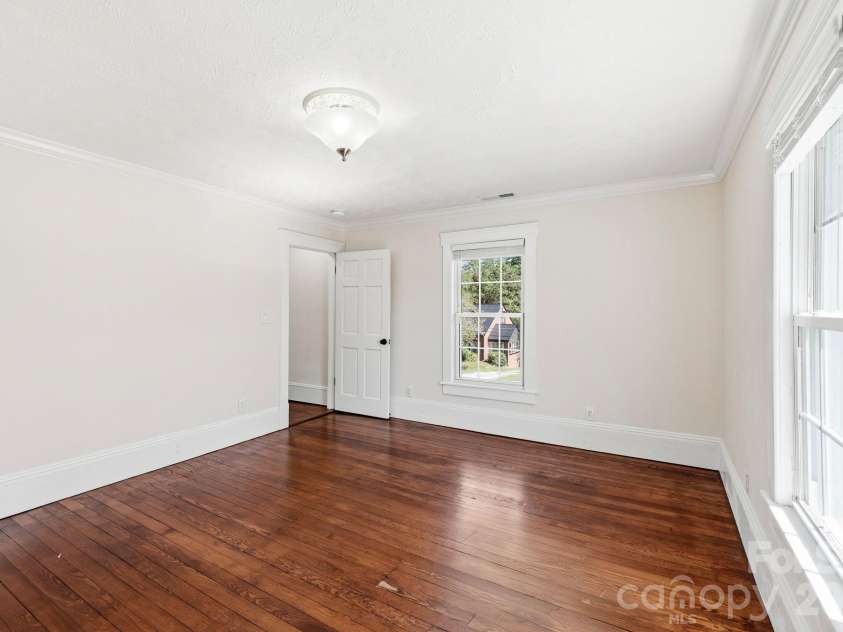444 Broad Street, Brevard, NC 28712.  MLS# CAR4434346, YatesRealty ID 56443. 