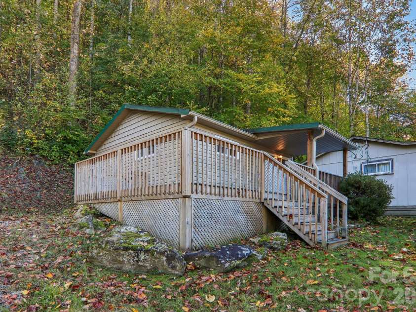 58 Leisure Lane, Maggie Valley, NC 28751.  MLS# CAR4434377, YatesRealty ID 56447. 