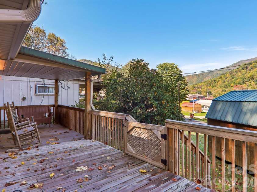 58 Leisure Lane, Maggie Valley, NC 28751.  MLS# CAR4434377, YatesRealty ID 56447. 