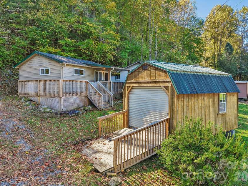 58 Leisure Lane, Maggie Valley, NC 28751.  MLS# CAR4434377, YatesRealty ID 56447. 