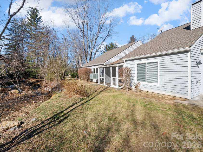 102 Llama Way, Black Mountain, NC 28711.  MLS# CAR4340043, YatesRealty ID 5645. 