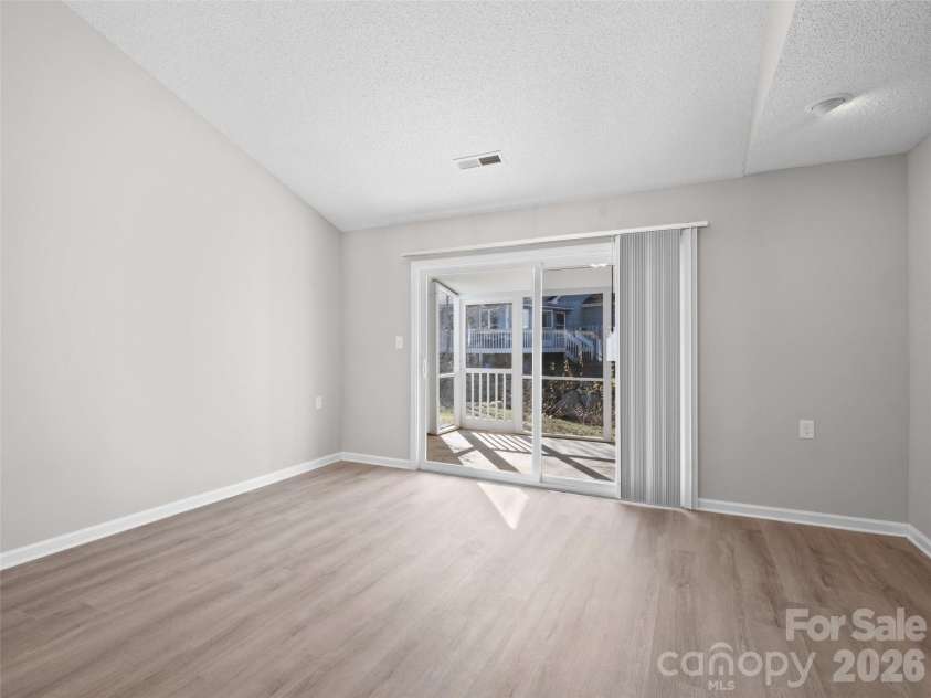 102 Llama Way, Black Mountain, NC 28711.  MLS# CAR4340043, YatesRealty ID 5645. 