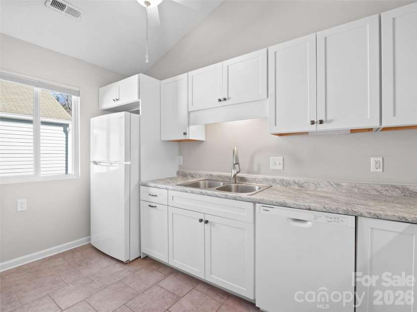 102 Llama Way, Black Mountain, NC 28711.  MLS# CAR4340043, YatesRealty ID 5645. 