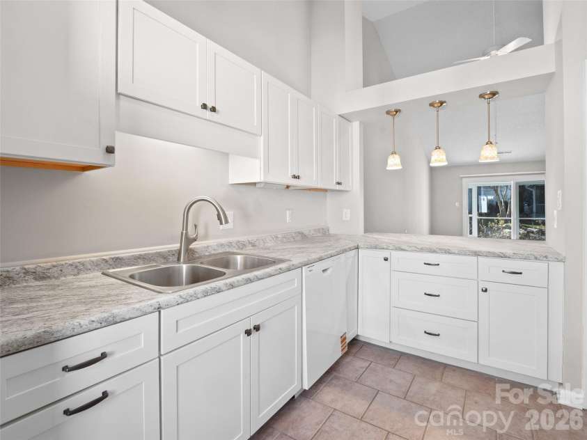 102 Llama Way, Black Mountain, NC 28711.  MLS# CAR4340043, YatesRealty ID 5645. 