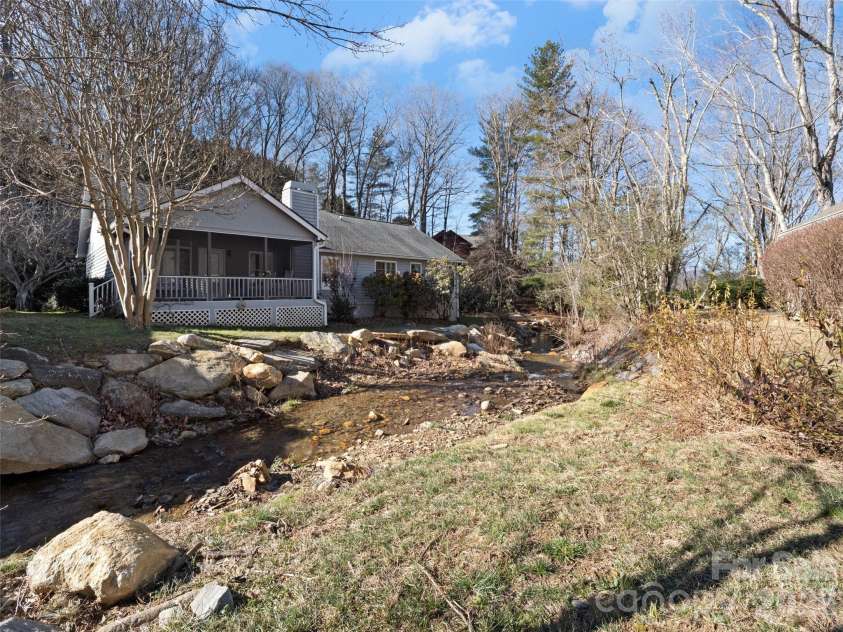 102 Llama Way, Black Mountain, NC 28711.  MLS# CAR4340043, YatesRealty ID 5645. 