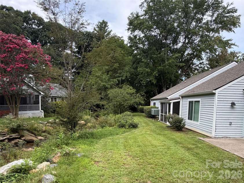 102 Llama Way, Black Mountain, NC 28711.  MLS# CAR4340043, YatesRealty ID 5645. 