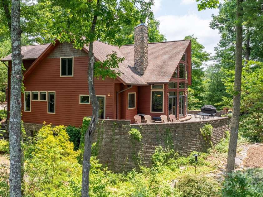 5162 Beech Bluff Drive, Morganton, NC 28655.  MLS# CAR4244318, YatesRealty ID 5645. 