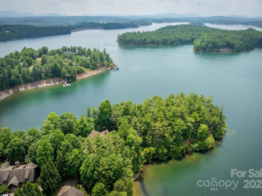 5162 Beech Bluff Drive, Morganton, NC 28655.  MLS# CAR4244318, YatesRealty ID 5645. 