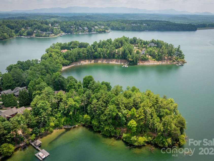 5162 Beech Bluff Drive, Morganton, NC 28655.  MLS# CAR4244318, YatesRealty ID 5645. 