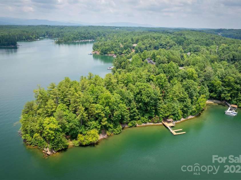 5162 Beech Bluff Drive, Morganton, NC 28655.  MLS# CAR4244318, YatesRealty ID 5645. 