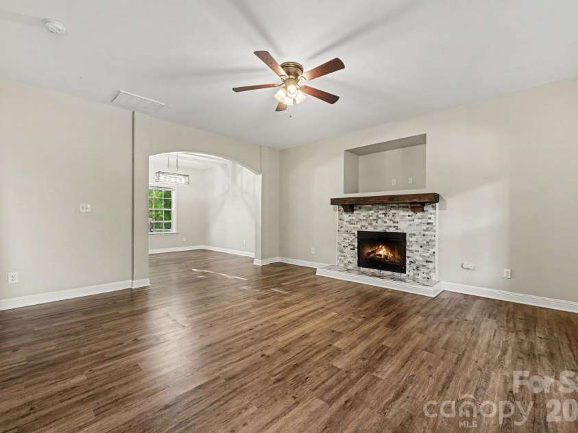 2321 Grayson Parkway, Monroe, NC 28110.  MLS# CAR4433720, YatesRealty ID 56453. 