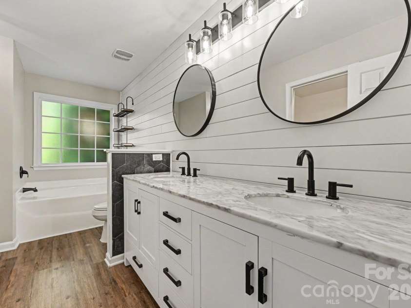 2321 Grayson Parkway, Monroe, NC 28110.  MLS# CAR4433720, YatesRealty ID 56453. 