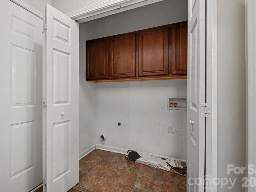 2321 Grayson Parkway, Monroe, NC 28110.  MLS# CAR4433720, YatesRealty ID 56453. 