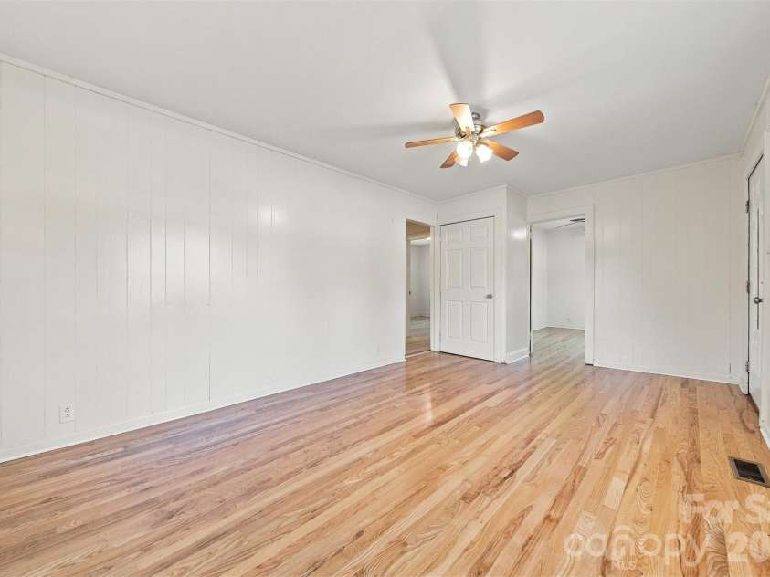 110 Brookside Lane, Morganton, NC 28655.  MLS# CAR4434404, YatesRealty ID 56455. 